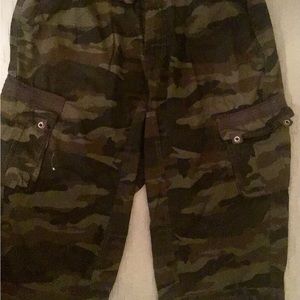 MENS  X-RAY LONG CAMO SHORTS